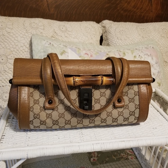 Gucci Handbags - Gucci Vintage Purse with Bamboo